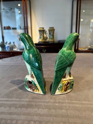 A pair of Chinese sancai parrots, Kangxi — foto 3