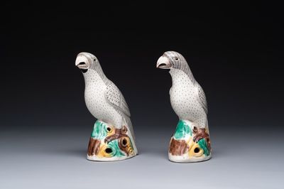 A pair of Chinese sancai parrots, Kangxi
