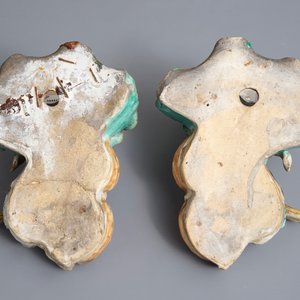 A pair of Chinese Shiwan wall pocket vases with ducks among lotus flowers, 19th C. — 照片 6