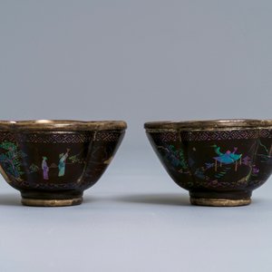 A pair of Chinese silver and lac burgauté quatrefoil cups and saucers, Kangxi — photo 4