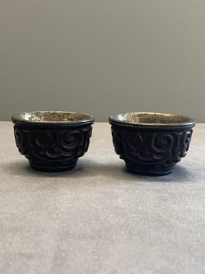 A pair of Chinese silver-lined tixi lacquer cups, Ming — photo 1