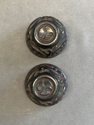 A pair of Chinese silver-lined tixi lacquer cups, Ming — photo 3