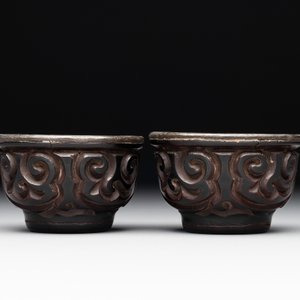 A pair of Chinese silver-lined tixi lacquer cups, Ming — photo 2