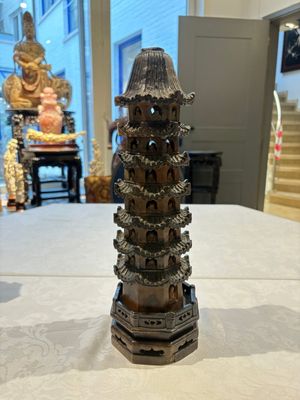 A pair of Chinese soapstone pagodas, 19/20th C. — 照片 3