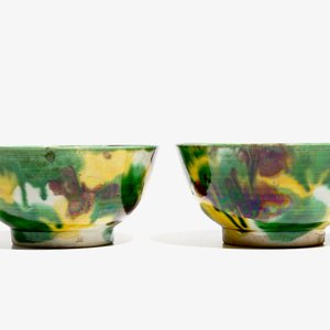 A pair of Chinese spinach and egg bowls, ex-coll. August the Strong, Kangxi — photo 2