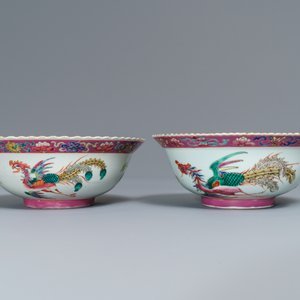 A pair of Chinese Straits or Peranakan market famille rose bowls with phoenixes, 19th C. — 照片 2