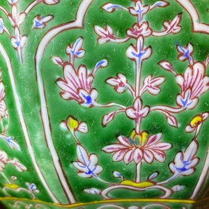 A pair of Chinese Thai market Bencharong covered boxes, 19th C. — photo 11