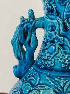 A pair of Chinese turquoise-glazed 'lotus' vases, 19th C. — 照片 11