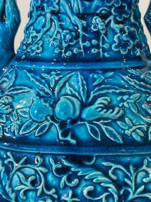 A pair of Chinese turquoise-glazed 'lotus' vases, 19th C. — 照片 12