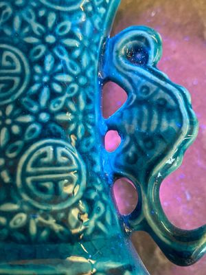 A pair of Chinese turquoise-glazed 'lotus' vases, Republic — 照片 11