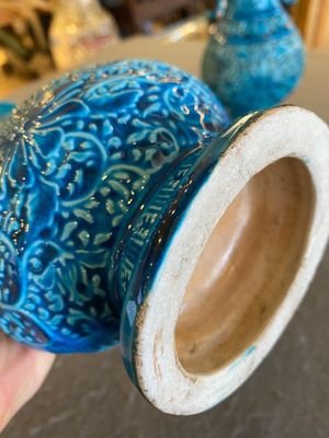 A pair of Chinese turquoise-glazed 'lotus' vases, Republic — 照片 6