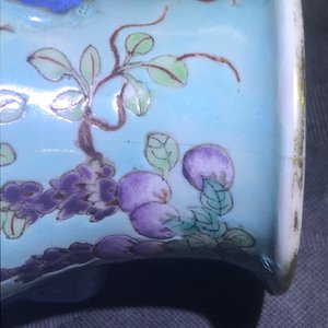 A pair of Chinese turquoise ground Dayazhai style hu vases, 19/20th C. — photo 8