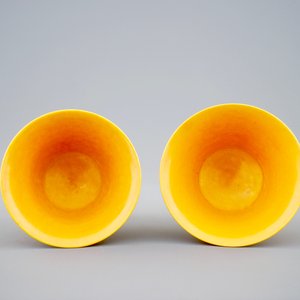 A pair of Chinese underglaze decorated stem cups with dragons, 19/20th C. — photo 6