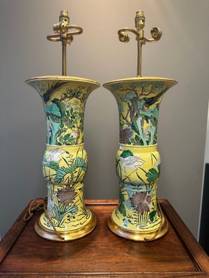 A pair of Chinese verte biscuit 'gu' vases with gilt bronze lamp mounts, 19th C. — photo 4