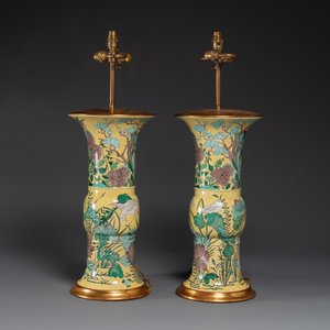 A pair of Chinese verte biscuit 'gu' vases with gilt bronze lamp mounts, 19th C. — photo 3