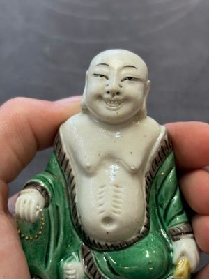 A pair of Chinese verte biscuit Milefo Buddhas, 19th C. — 照片 14