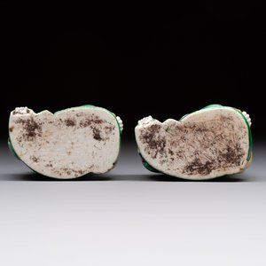 A pair of Chinese verte biscuit Milefo Buddhas, 19th C. — 照片 7