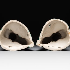 A pair of Chinese verte biscuit parrots, 19th C. — photo 7