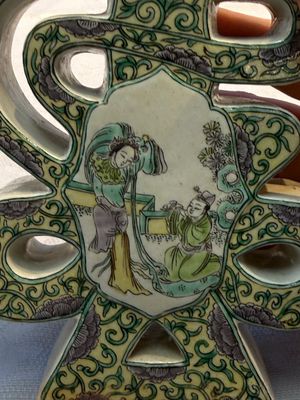 A pair of Chinese verte biscuit 'Shou' wine ewers, 19th C. — foto 27