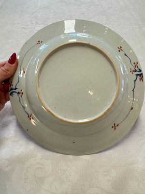 A pair of Chinese verte-Imari 'Governor Duff' plates — 照片 9