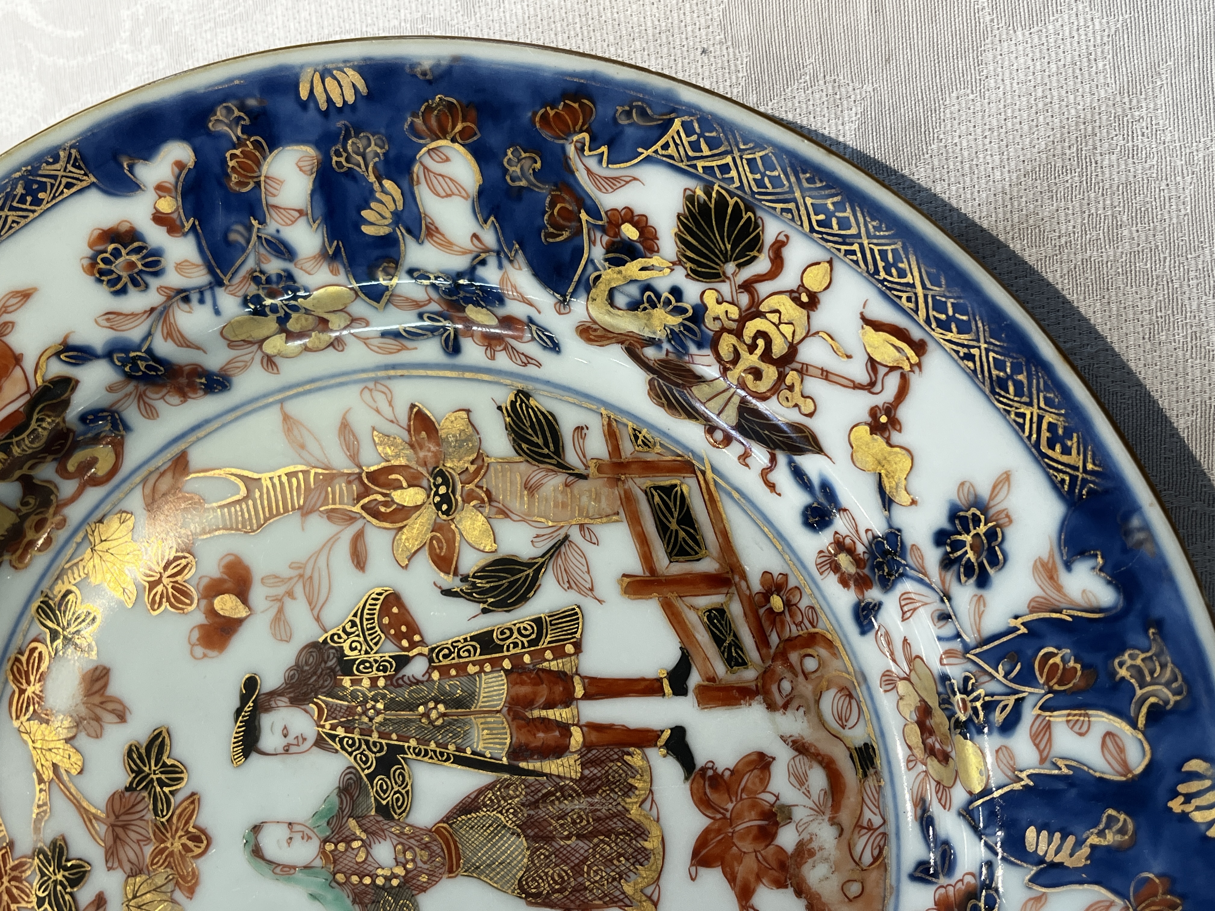 A pair of Chinese verte-Imari 'Governor Duff' plates — 照片 19