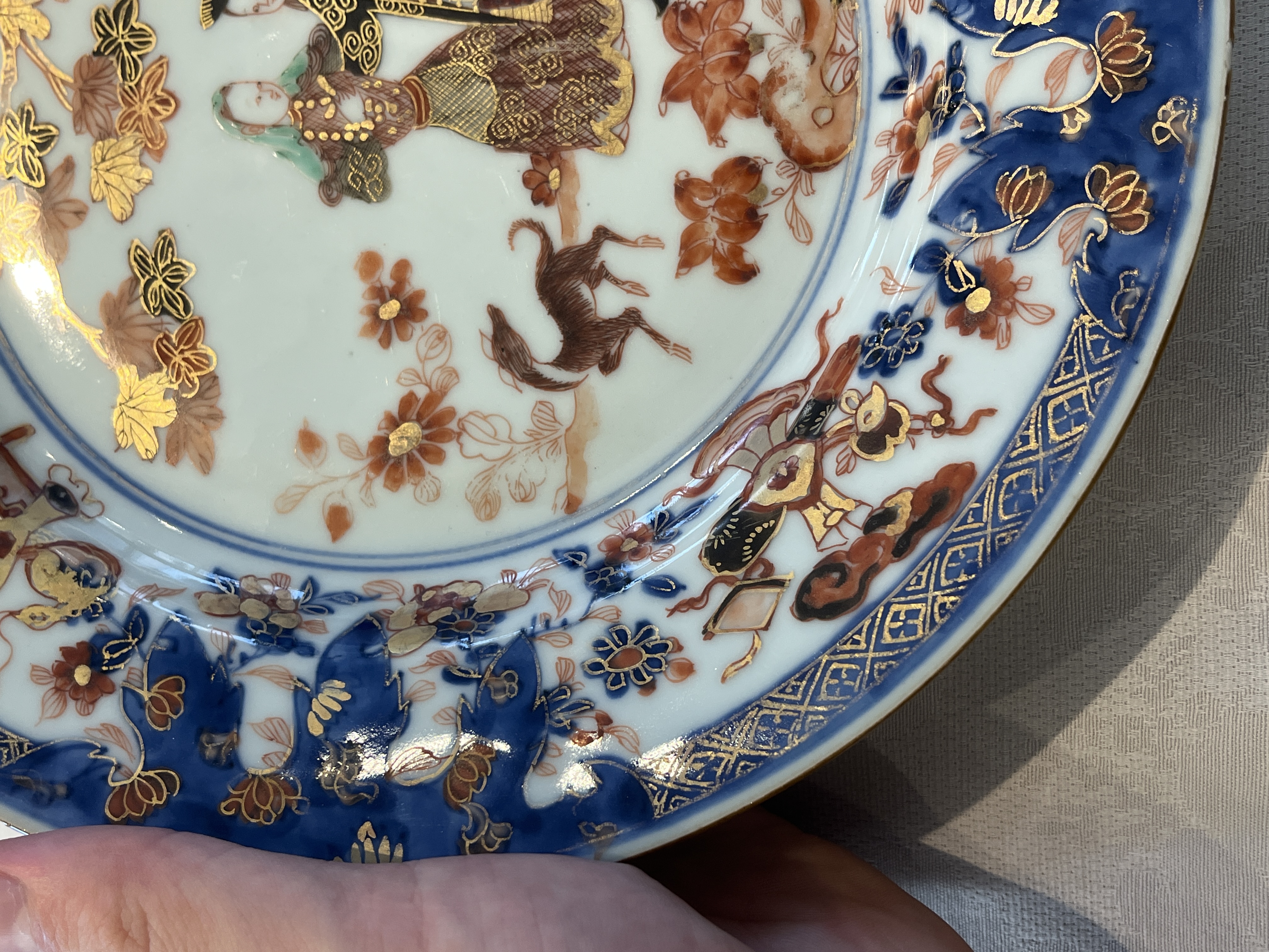 A pair of Chinese verte-Imari 'Governor Duff' plates — 照片 20