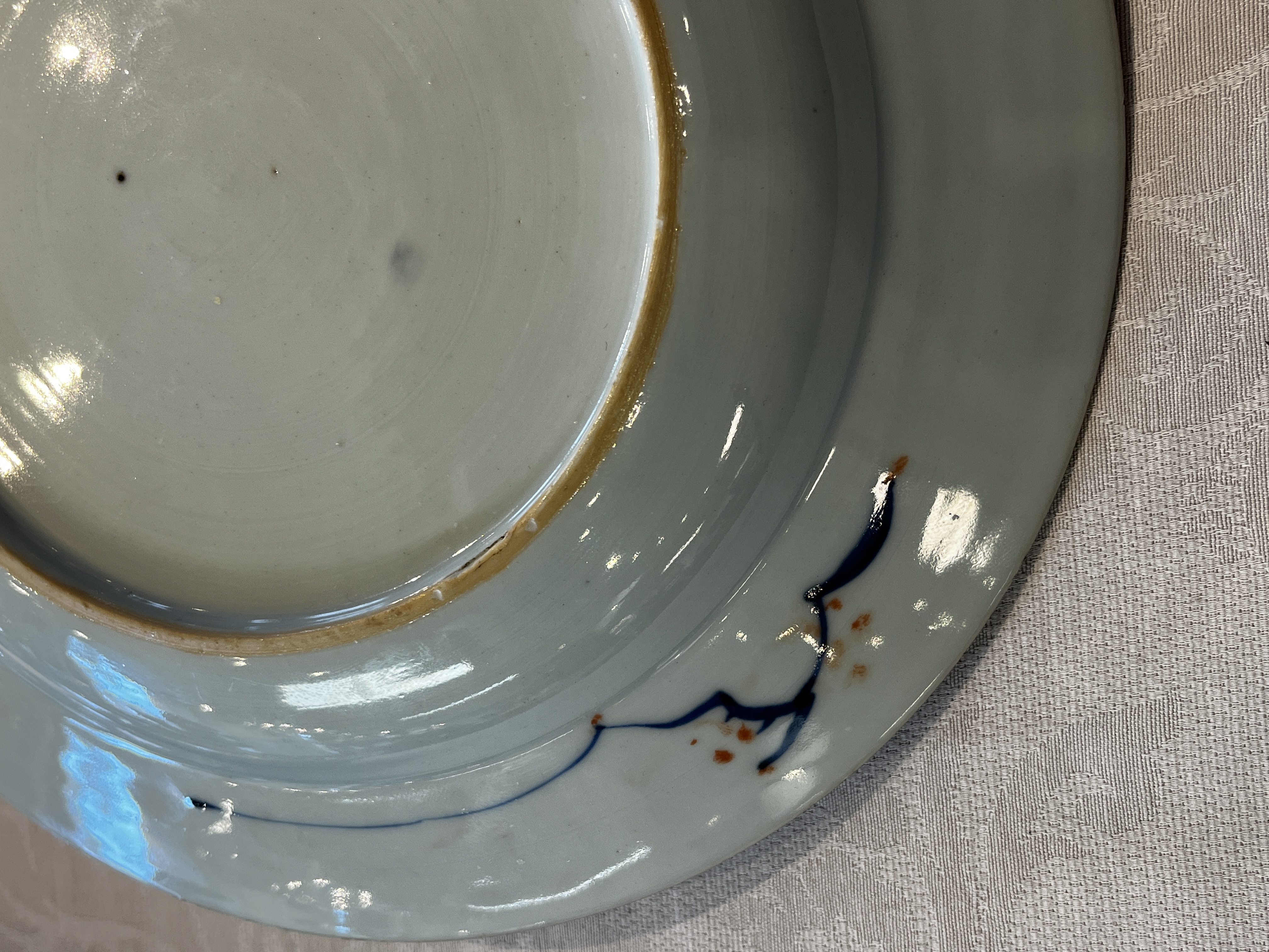 A pair of Chinese verte-Imari 'Governor Duff' plates — 照片 29
