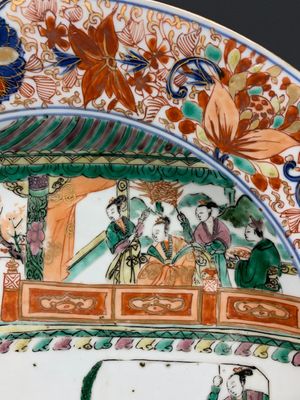 A pair of Chinese verte-Imari 'The Yang family female generals 楊門女將' dishes, Kangxi — photo 5