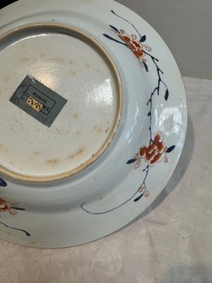 A pair of Chinese verte-Imari 'The Yang family female generals 楊門女將' dishes, Kangxi — photo 13