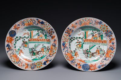 A pair of Chinese verte-Imari 'The Yang family female generals 楊門女將' dishes, Kangxi