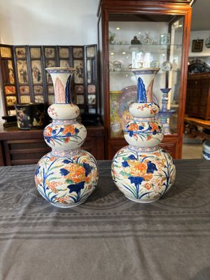 A pair of Chinese verte-Imari triple gourd vases, Kangxi — photo 3
