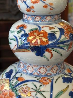 A pair of Chinese verte-Imari triple gourd vases, Kangxi — photo 7