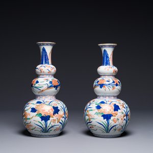 A pair of Chinese verte-Imari triple gourd vases, Kangxi — photo 2