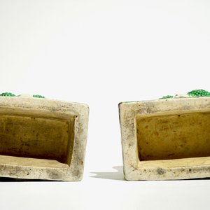 A pair of Chinese verte on biscuit models of frogs, Kangxi — 照片 6