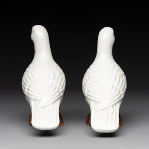 A pair of Chinese white-glazed Buddhist lions, a pair of doves and a pair of iron-red-decorated cranes, Ming and later — photo 16