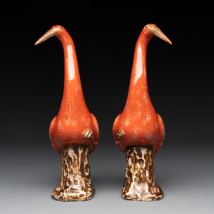 A pair of Chinese white-glazed Buddhist lions, a pair of doves and a pair of iron-red-decorated cranes, Ming and later — photo 8