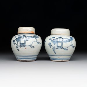 A pair of Chinese white-glazed vases and a pair of blue and white covered jars, Wanli mark and of the period — photo 7