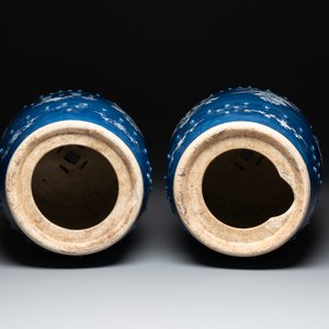 A pair of Chinese white slip-decorated blue-ground garden seats, 19th C. — photo 6