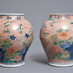A pair of Chinese wucai jars with birds and flowers, Transitional period — 照片 4