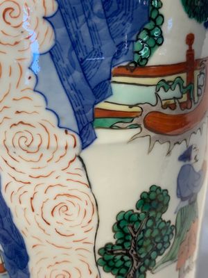A pair of Chinese wucai 'Romance of the Three Kingdoms' rouleau vases, 19th C. — photo 11