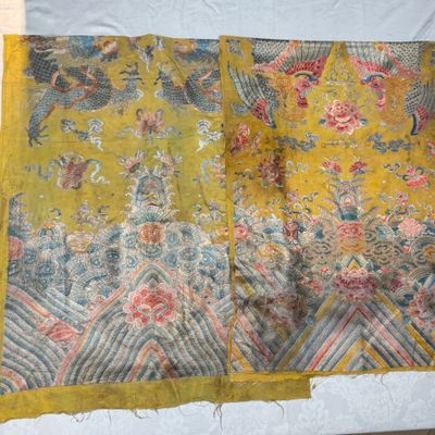 A pair of Chinese yellow-ground embroidered 'Dragons' and 'Phoenixes' panels — photo 2