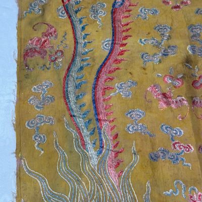 A pair of Chinese yellow-ground embroidered 'Dragons' and 'Phoenixes' panels — photo 30