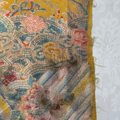 A pair of Chinese yellow-ground embroidered 'Dragons' and 'Phoenixes' panels — photo 39