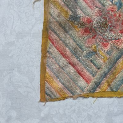 A pair of Chinese yellow-ground embroidered 'Dragons' and 'Phoenixes' panels — photo 7