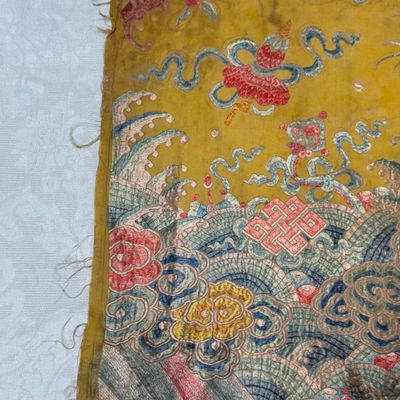 A pair of Chinese yellow-ground embroidered 'Dragons' and 'Phoenixes' panels — photo 8