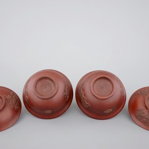 A pair of Chinese Yixing stoneware teabowls with cover, 19/20th C. — photo 6