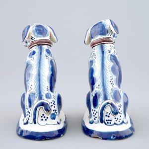 A pair of dated blue and white dogs, Harlingen, Friesland, 1752 — 照片 4