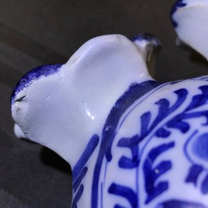 A pair of Delft-style blue and white heart-shaped tulip vases, Nurnberg, Germany, 18th C. — photo 15