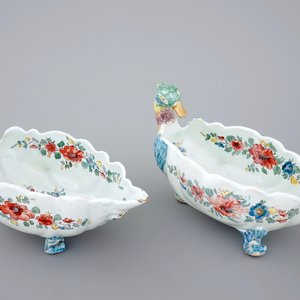 A pair of duck-shaped sauce boats, Italy, Faenza, 18th C. — photo 1