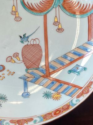 A pair of Dutch-decorated Kakiemon-style Chinese porcelain plates, 18th C. — 照片 15